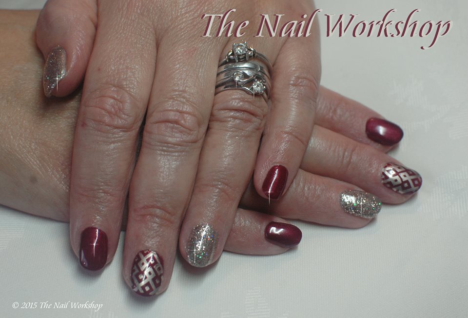 Gel II Cactus Wine colour with gold stamping and glitter